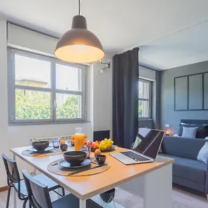 Black Loft By Rent Appartamento Côme